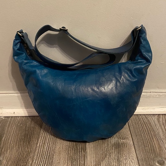 M0851 Half Moon Hobo leather bag - Picture 4 of 15